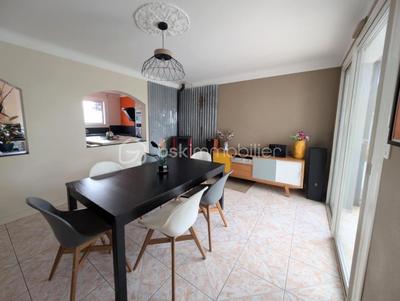 Maison - 150 m² - 7 pièces