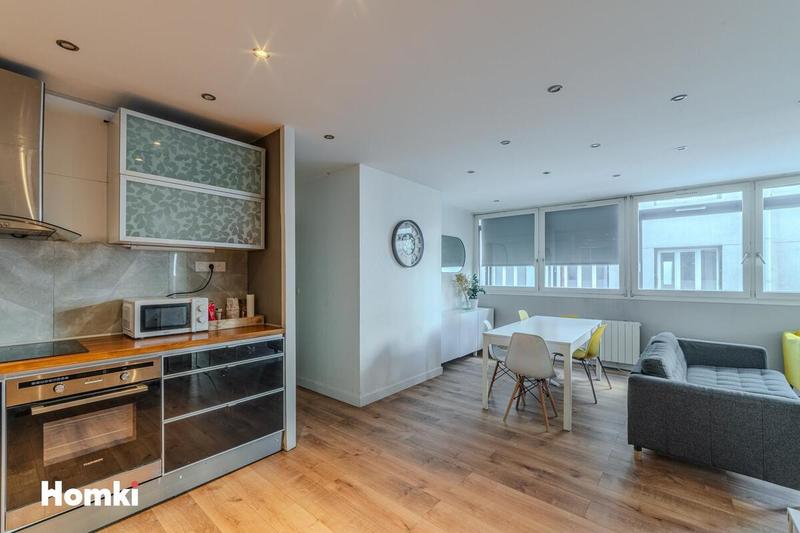 Appartement - 80 m² - 4 pièces