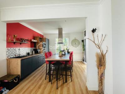 Maison - 130 m² - 6 pièces