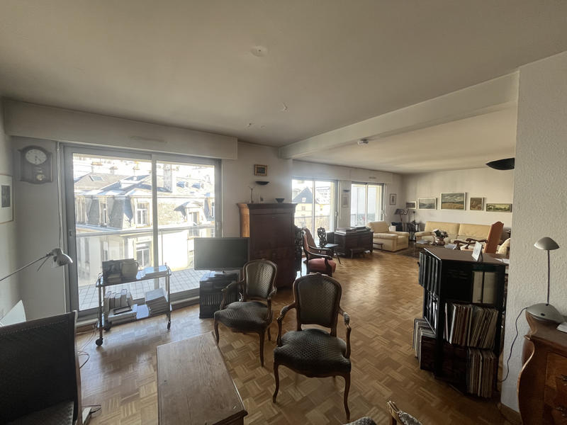 Appartement - 125 m² - 5 pièces