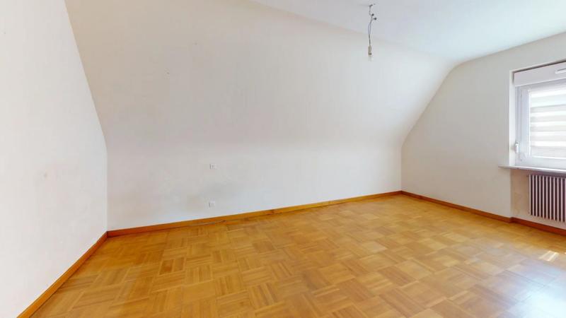 Maison - 207 m² - 7 pièces