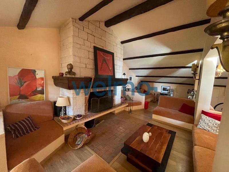 Appartement - 250 m² - 6 pièces