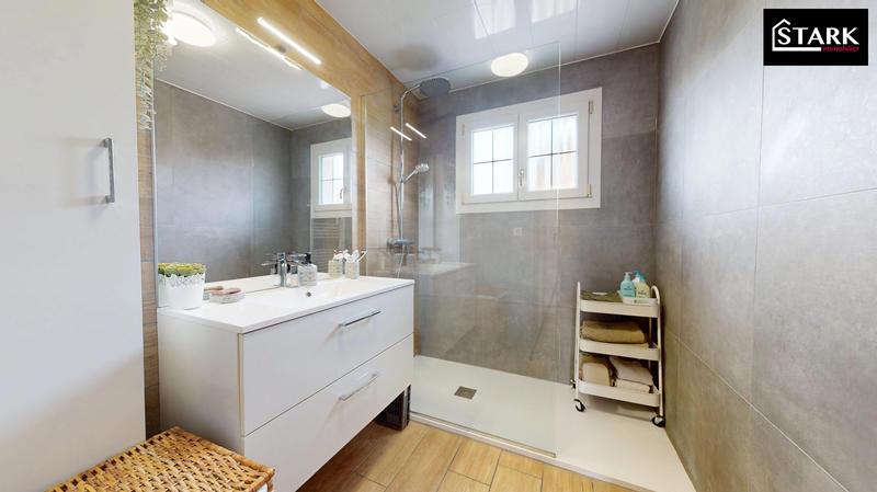 Maison - 103 m² - 5 pièces