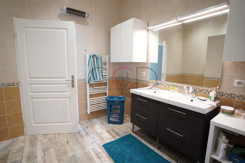 Maison - 167 m² - 4 pièces