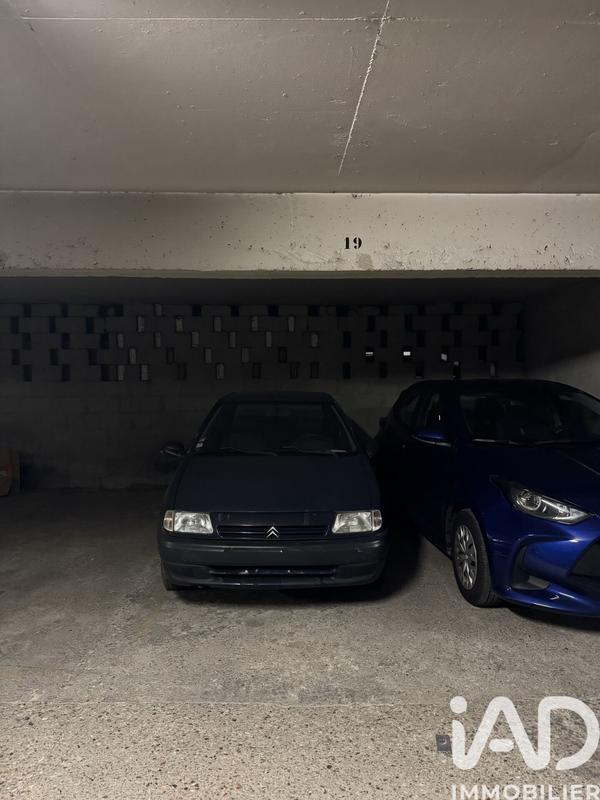 Parking - 12 m²