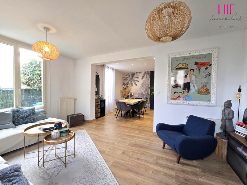 Maison - 140 m² - 6 pièces