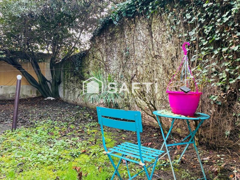 Maison de ville - 196 m² - 9 pièces