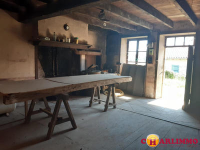 Maison traditionnelle - 80 m² - 2 pièces