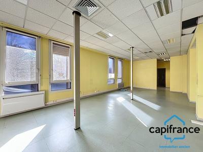 Local commercial - 280 m² - 7 pièces