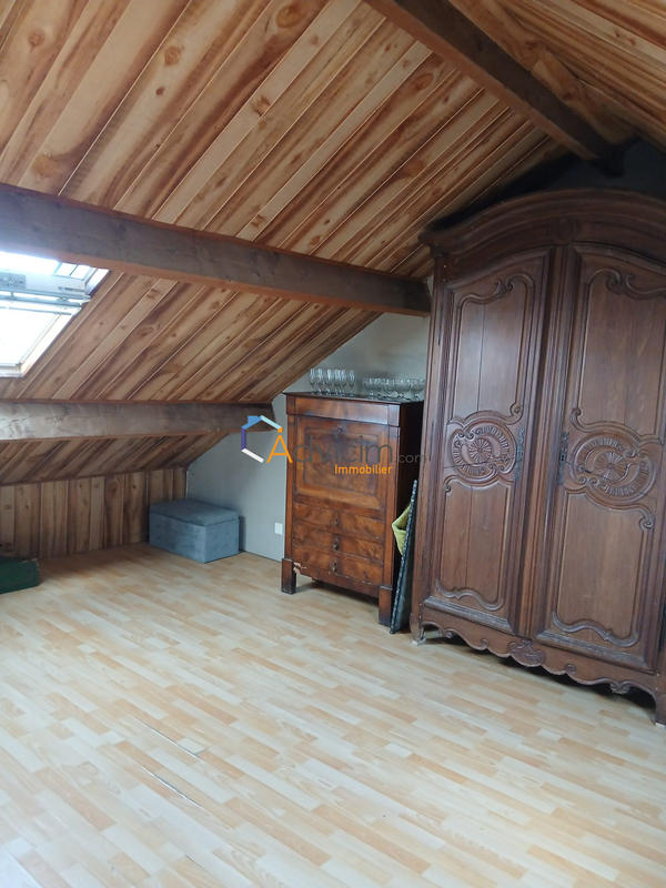 Maison traditionnelle - 108 m² - 4 pièces