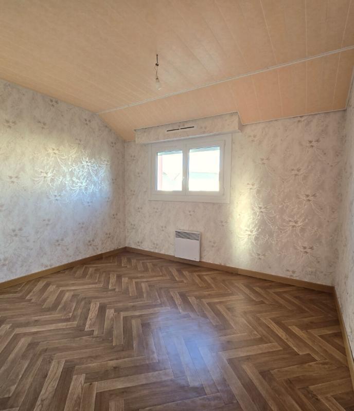 Maison - 93 m² - 6 pièces