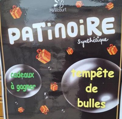 Soirée tempête de bulles et cadeaux à la patinoire de Noël
