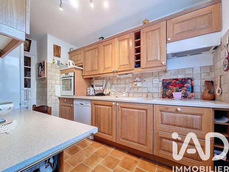 Maison - 90 m² - 5 pièces