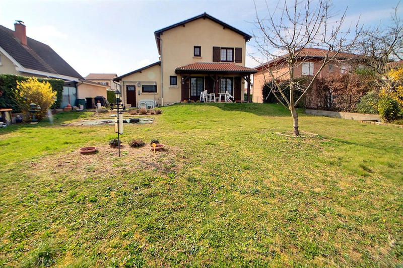 Maison - 105 m² - 5 pièces