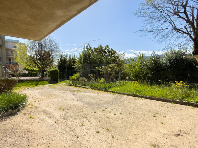 Appartement - 81 m² - 4 pièces