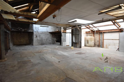 Maison - 180 m² - 9 pièces