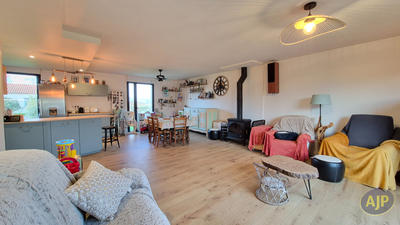 Maison - 169 m² - 7 pièces