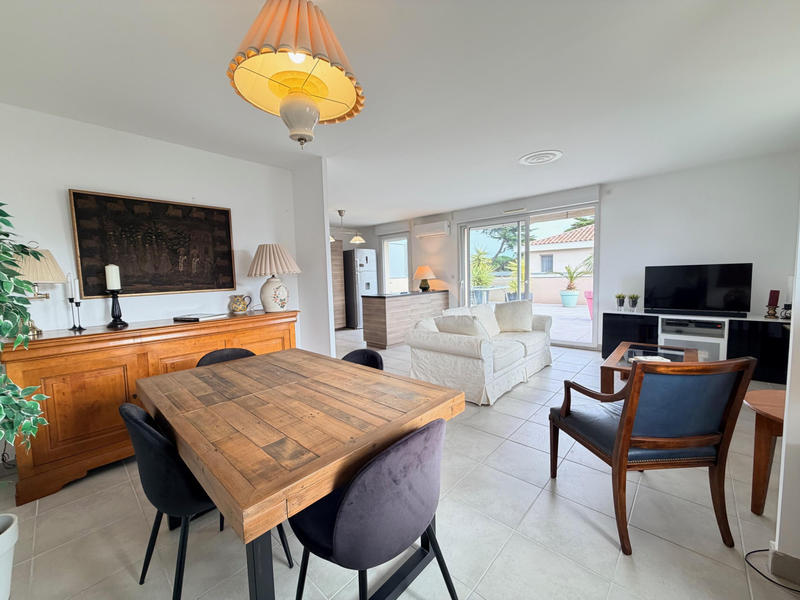 Appartement - 84 m² - 2 pièces