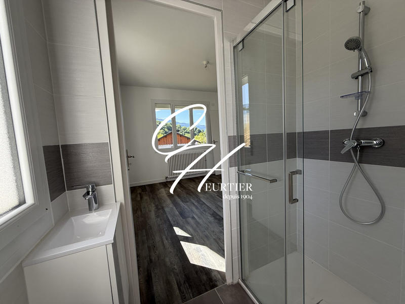 Appartement - 130 m² - 5 pièces