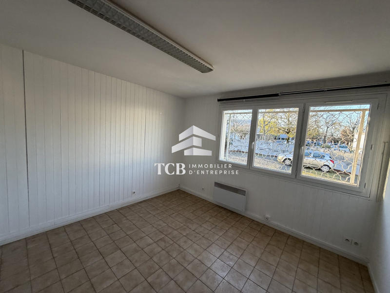 Local d'activités - 620 m²