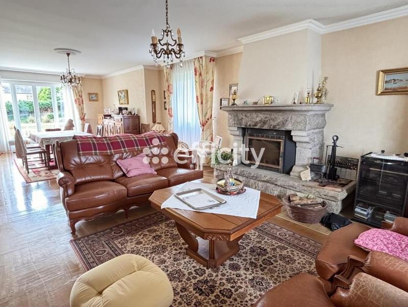 Maison - 183 m² - 6 pièces