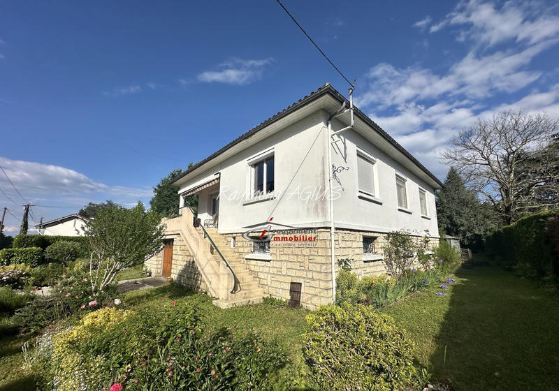 Maison - 189 m² - 9 pièces