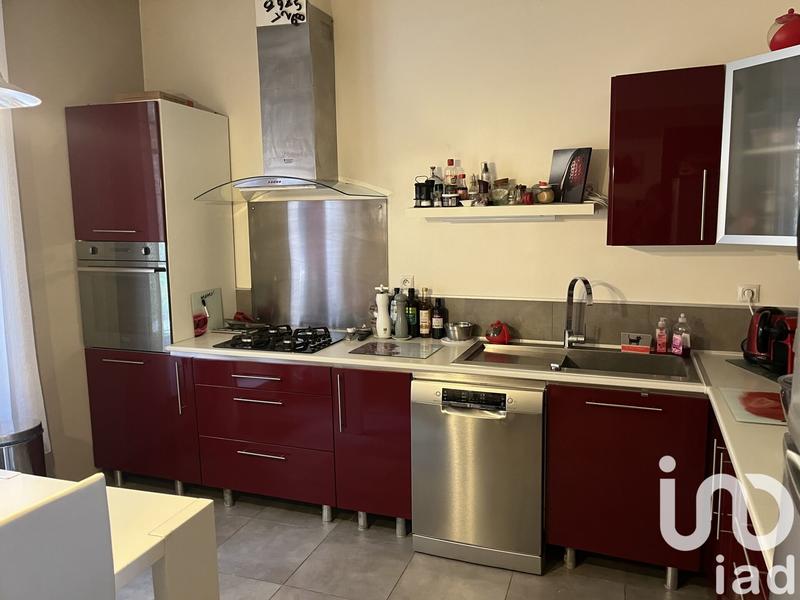 Maison - 200 m² - 7 pièces