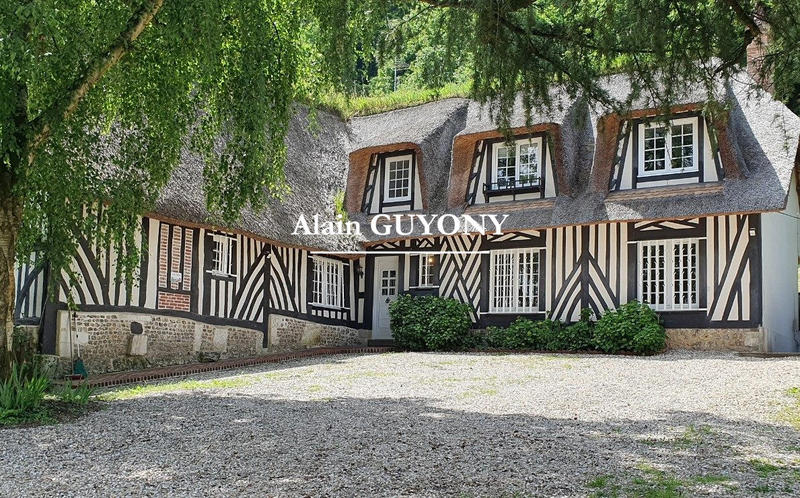 Maison - 208 m² - 7 pièces