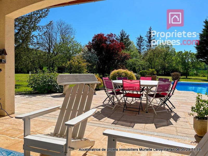 Maison - 319 m² - 7 pièces