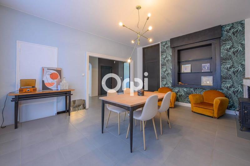 Maison - 190 m² - 6 pièces