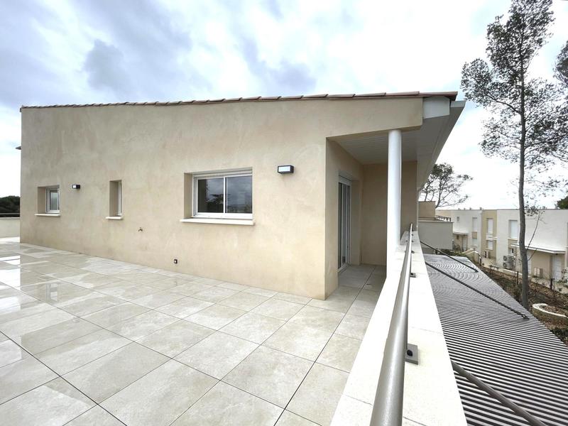 Appartement - 100 m² - 4 pièces