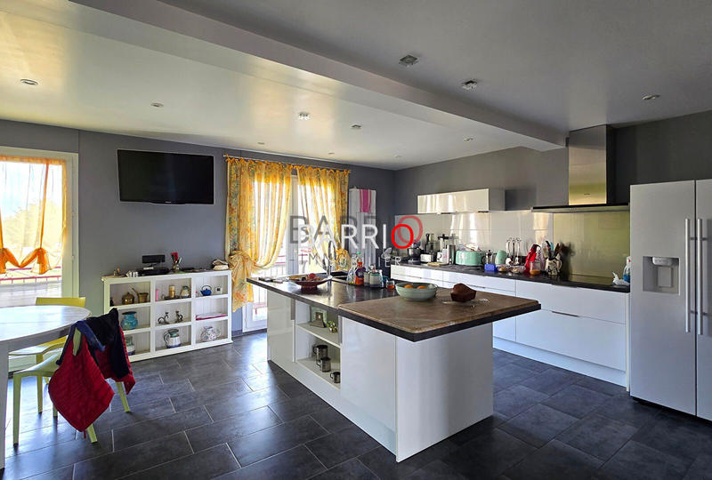 Villa - 179 m² - 7 pièces