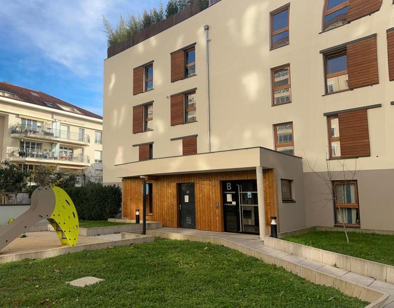 Appartement - 72 m² - 3 pièces