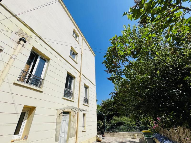 Appartement - 75 m² - 4 pièces