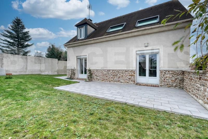 Maison d'architecte - 160 m² - 7 pièces