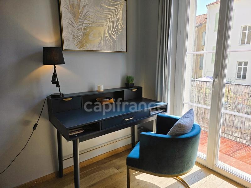 Appartement - 79 m² - 3 pièces