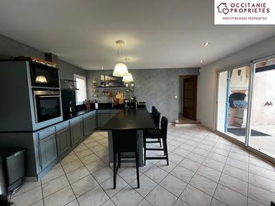 Villa - 270 m² - 8 pièces