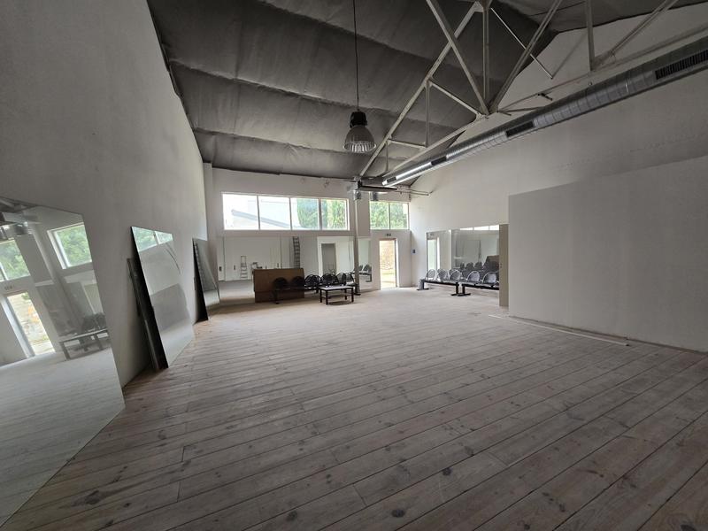 Bureau - 99 m² - 1 pièce