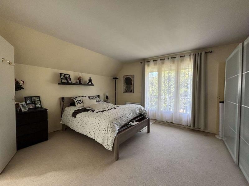 Maison - 210 m² - 7 pièces