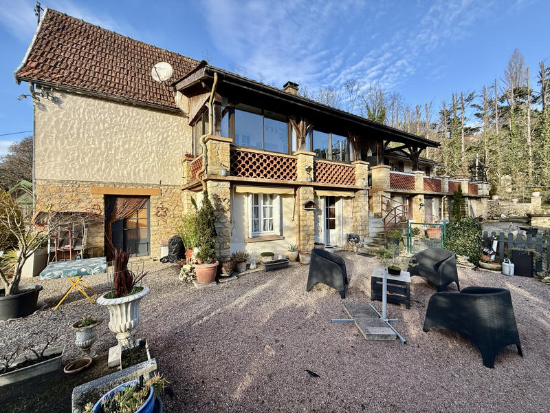 Maison - 170 m² - 7 pièces