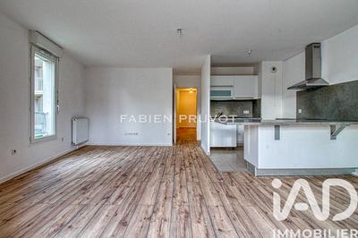 Appartement - 64 m² - 4 pièces