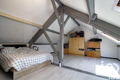 Maison - 163 m² - 9 pièces