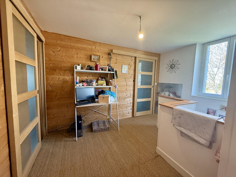 Maison - 90 m² - 4 pièces