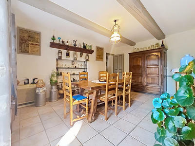 Maison - 140 m² - 5 pièces