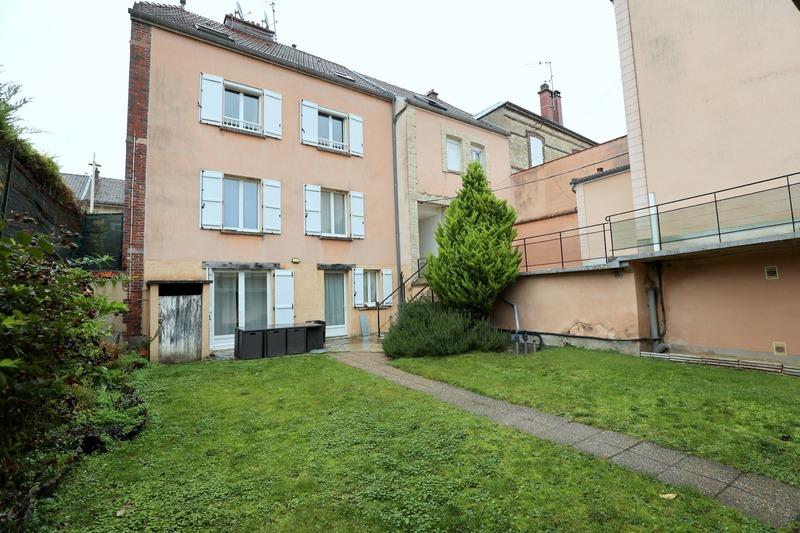 Appartement - 102 m² - 4 pièces