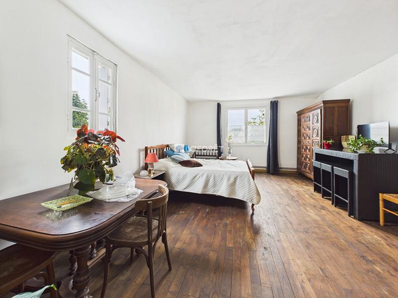 Maison ancienne - 265 m² - 10 pièces