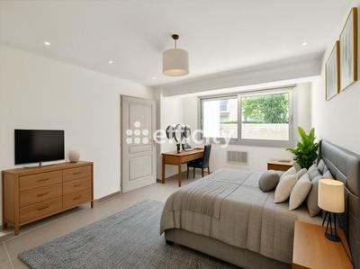 Appartement - 79 m² - 4 pièces