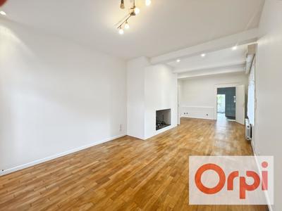 Maison de ville - 160 m² - 4 pièces