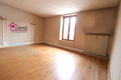 Maison - 115 m² - 4 pièces