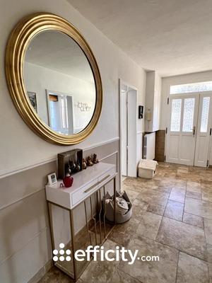 Maison - 266 m² - 10 pièces